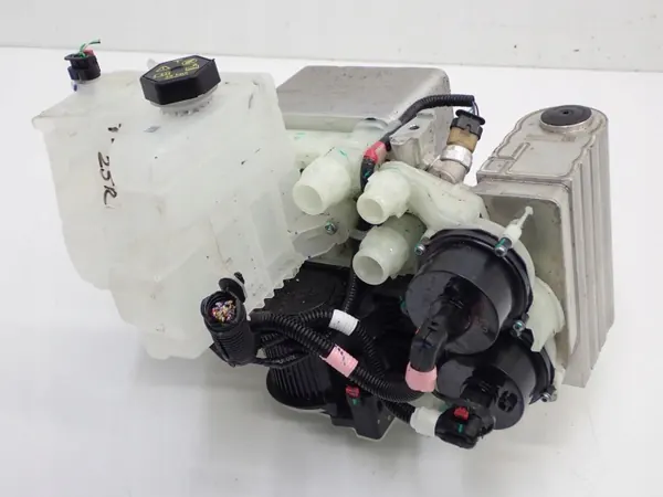 Tesla Model 3 AC värmepump OEM 1506859-00-E Begagnad image 2