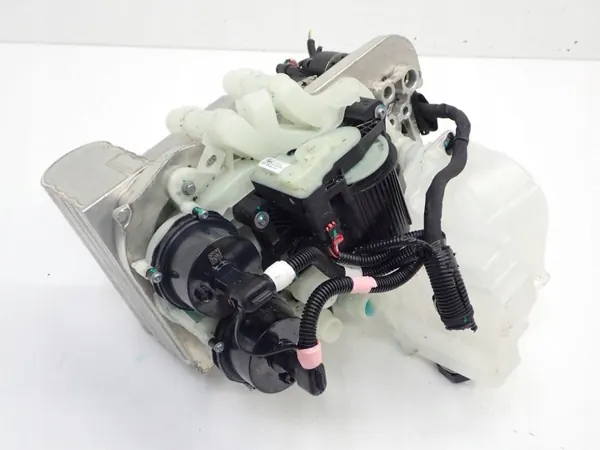 Tesla Model 3 AC värmepump OEM 1506859-00-E Begagnad image 3