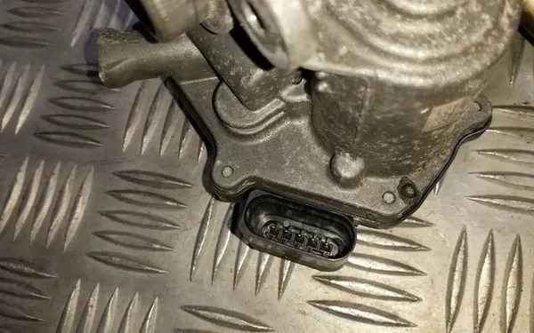 Corpo de Borboleta VW Golf A3 8V 1.6 2.0 TDI image 7