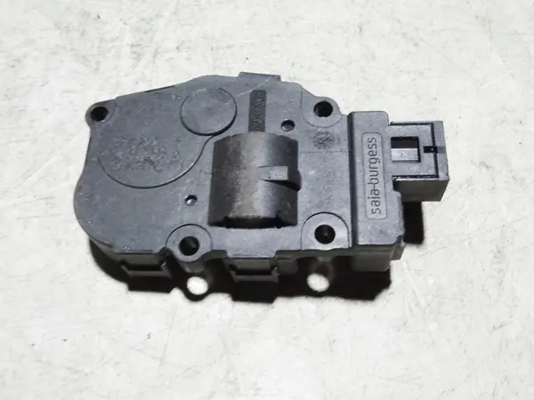 Fläppmotor CZ113930071C för BMW 3 E90 2.0L Diesel image 2