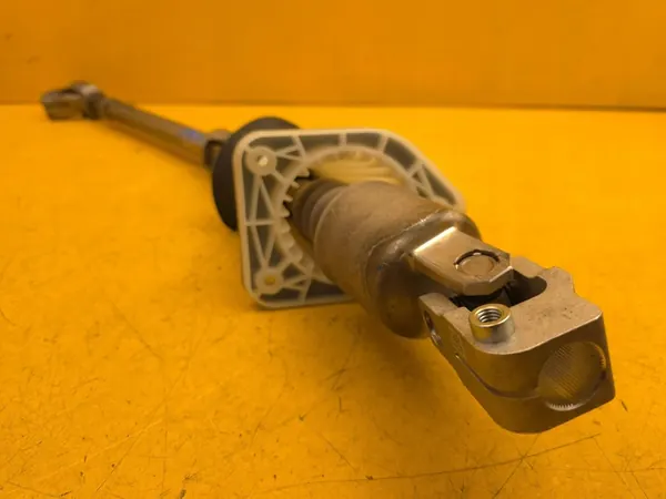 Mercedes-Benz GLE W167 Steering Column Coupling A1674601201 image 2