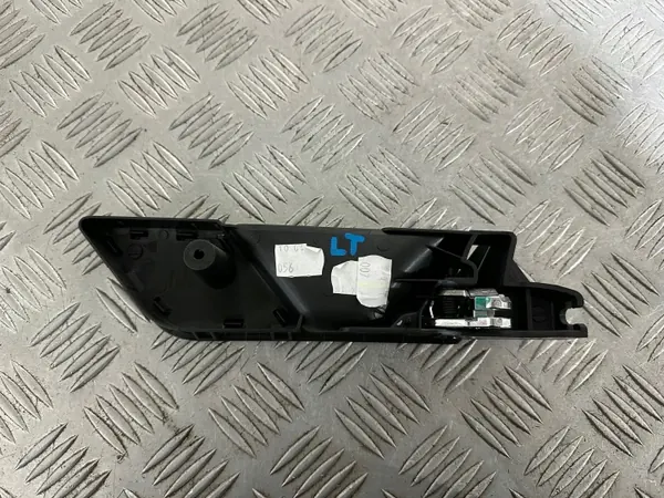 Achter rechter binnenhandgreep OEM 6V0 voor Skoda Fabia image 10