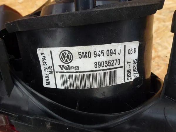 VW GOLF PLUS Luz Trasera Derecha 5M0945096N 5M0945094J image 4