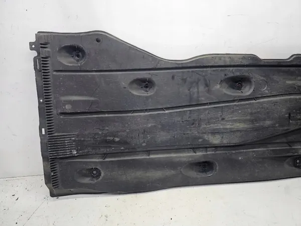 OEM 5Q0825201L Linker Onderbodenschild Audi A3 8V image 6