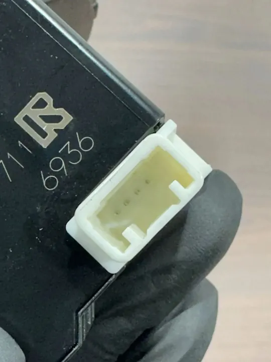 Subaru Ascent styrvinkelsensor OEM 27546AL00A image 5