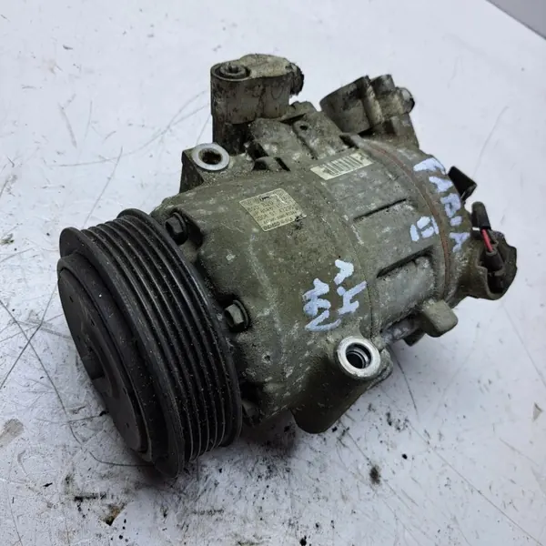 Compresor AC OEM 7106541 para Skoda Fabia II image 2