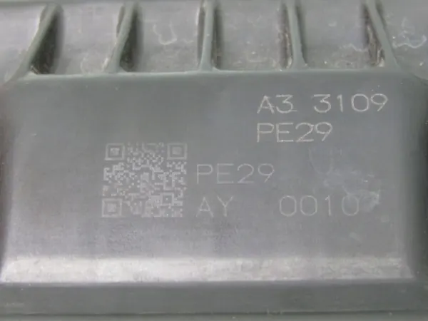 Mazda Venttiilikansi OEM PE2910210 2.0 Skyactiv-G:lle image 7