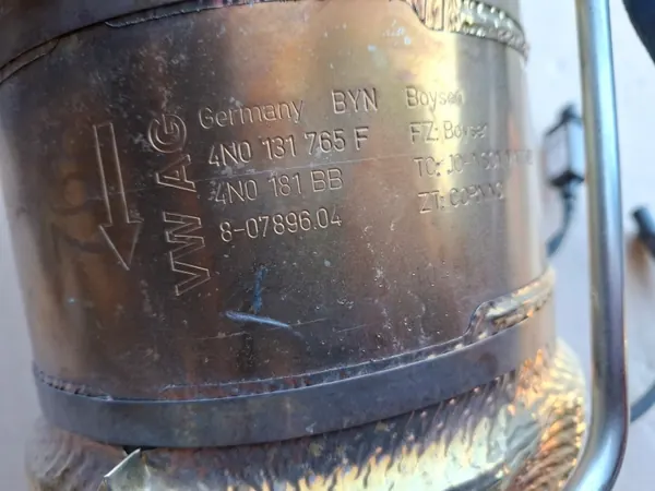 Catalyseur Gauche Audi RS6 OEM 4N0131765F image 6