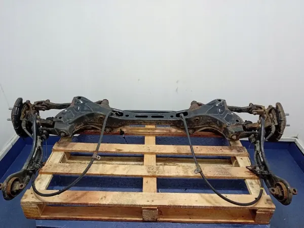 Kia Sportage achterophangingbalk OEM 55410-3U80 image 2