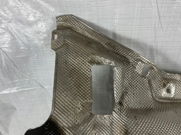 Cobertura isolamento térmico Mercedes OEM A2136823202 image 3