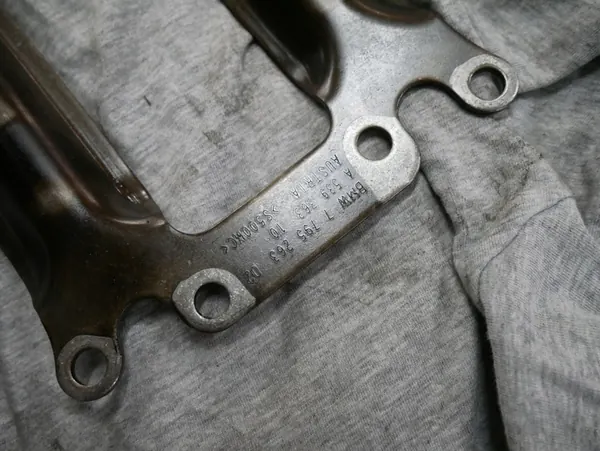 BMW Oljetank 7792945 image 3