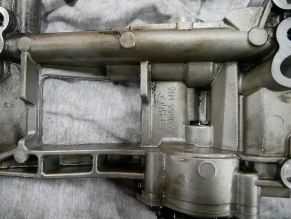 BMW Oljetank 7792945 image 8