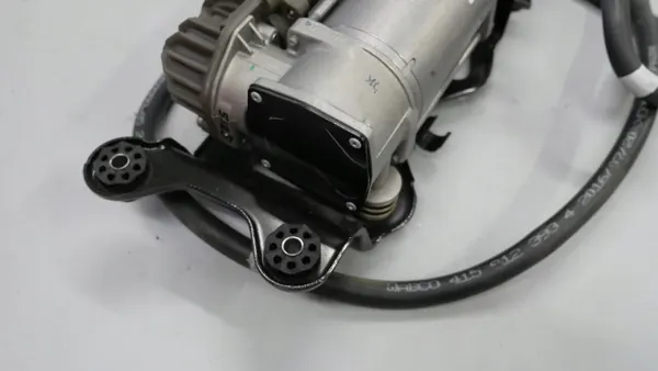 Compressor suspensão ar BMW 6875177 - Usado image 5