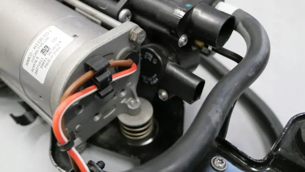 Compressor suspensão ar BMW 6875177 - Usado image 6