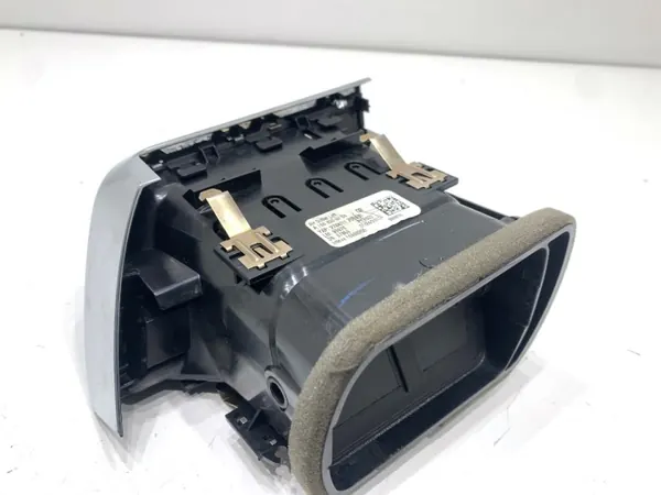 Ventilationsgall vänster fram OEM A1668300154 Mercedes W166 image 3