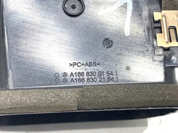Ventilationsgall vänster fram OEM A1668300154 Mercedes W166 image 5