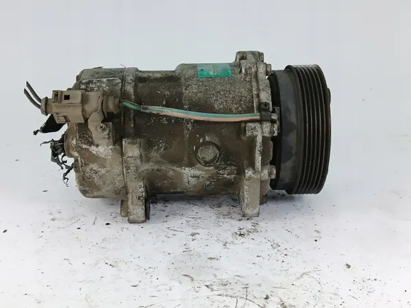 Compresseur AC VW Golf IV 1J0820803F image 5