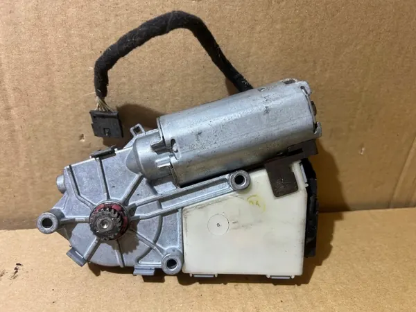 Audi A6 C6 Schiebedachmotor OEM 4B0959591H image 4