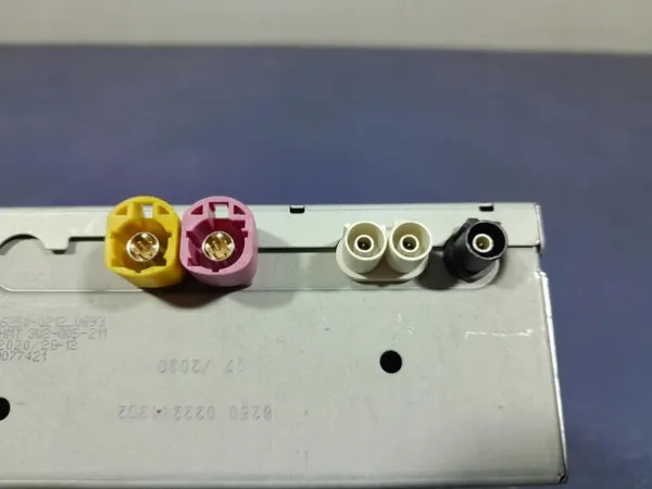 Skoda Kodiaq radiobesturingseenheid OEM 3V0035816B image 7