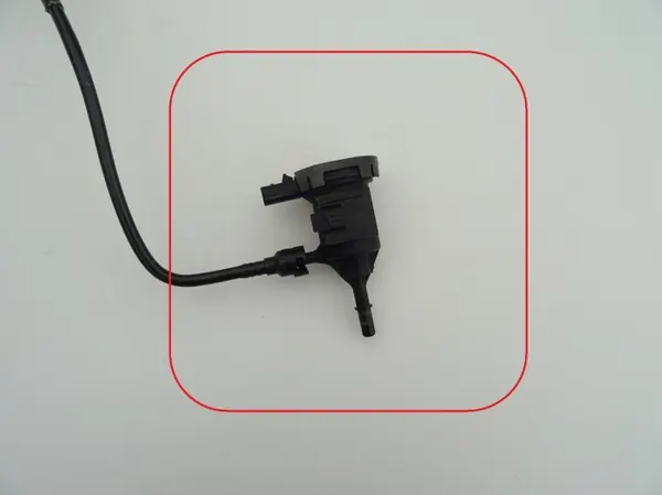 Soupape de vide pression carburant OEM 4891739AA image 2