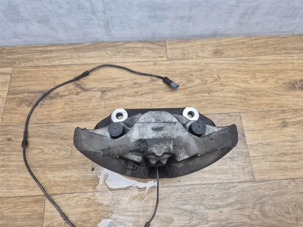 Étrier de frein avant gauche OEM 6792689 BMW image 3