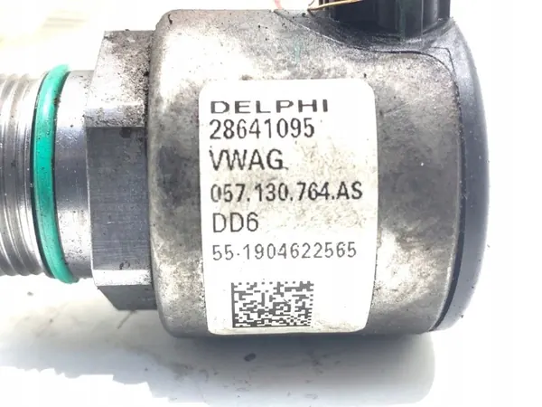 Régulateur Pression Carburant OEM 057130764AS Audi A8 D5 image 4