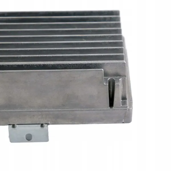 BMW HiFi-System Verstärker OEM 9283511 - Gebraucht image 9