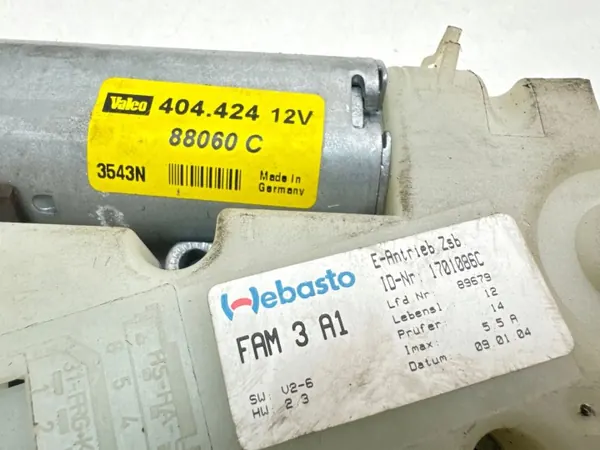 Renault Laguna II kattoluukku moottori OEM 1701086C image 4
