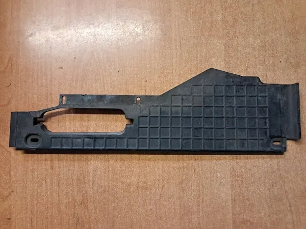 Couvercle de radiateur Mercedes-Benz W124 image 3