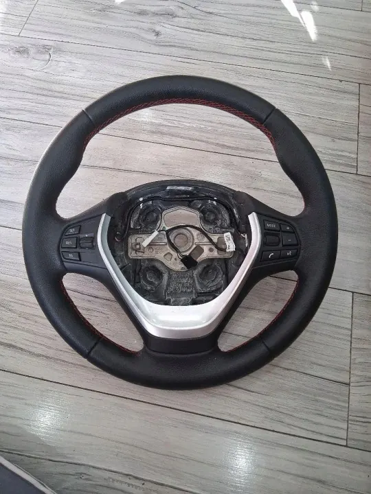 Lederlenkrad OEM 62560150D Rote Naht image 2