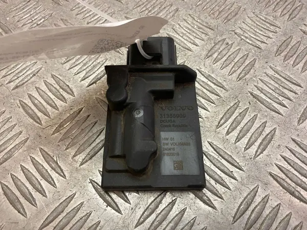 Volvo XC90 2020 Kraftstoffpumpenmodul OEM 31355909 image 2