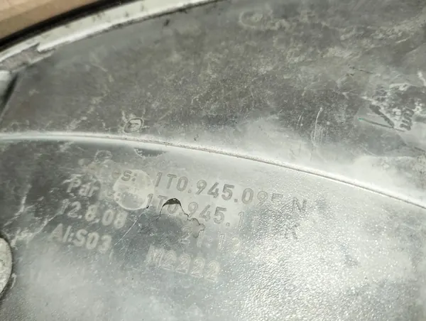 Vänster Bakljus VW Touran I MK1 2006-2010 OEM image 10