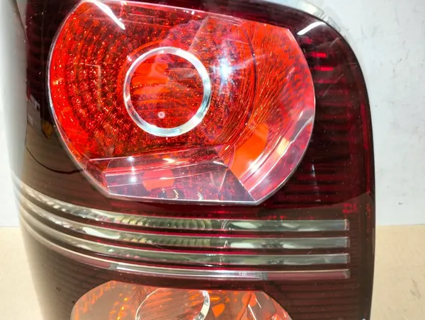 Vänster Bakljus VW Touran I MK1 2006-2010 OEM image 3