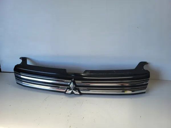 Mitsubishi OE Grill för Outlander III PHEV 2012-14 image 3