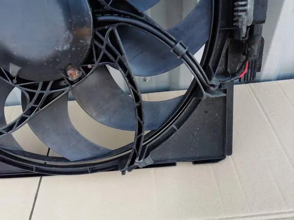 Kylarrubrik BMW 1 2 3 4 F20 F22 F30 F32 F36 7640508-BAX image 4