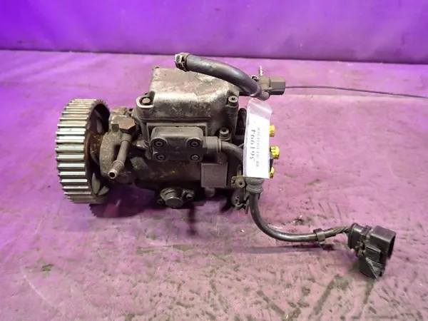 VW POLO III 6N 94-01 1.7 SDI Kraftstoffpumpe 028130111A image 4