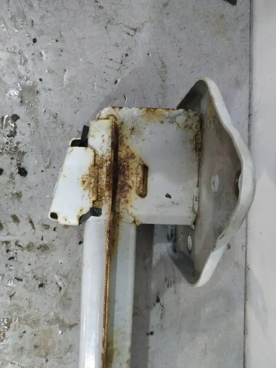 Bakre stötfångarförstärkning OEM 5907911270551 image 8