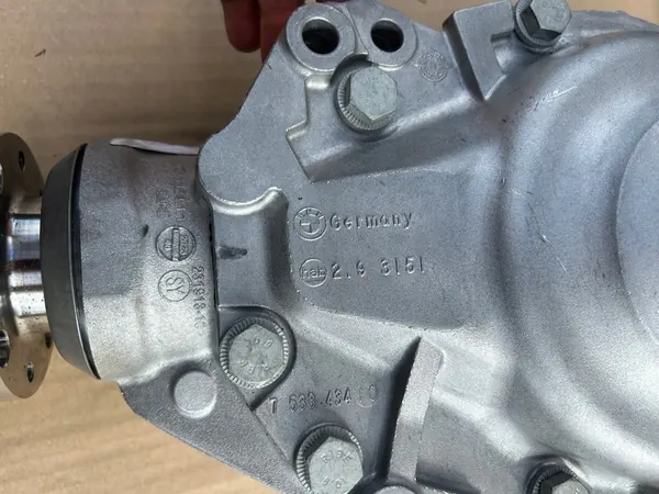 Diferencial delantero BMW OEM 7533432 760177101 31507601771 image 5