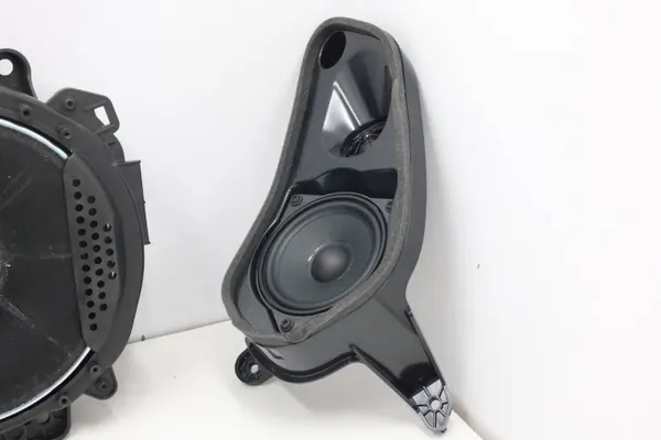 Högtalarförstärkare OEM 65784393 för BMW X7 G07 LCI image 5