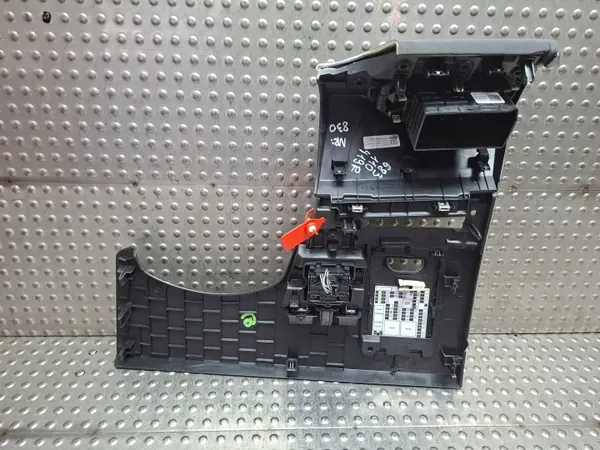 Grelha de ventilação esquerda OEM S26301830 para Dacia Sandero III image 4