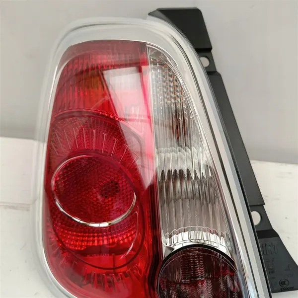 Lámpara Trasera Izquierda Fiat 500 51885548 image 3