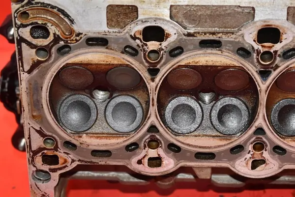 Engine Head 55355430 Opel Astra 3 III H 1.4 Twinport image 6