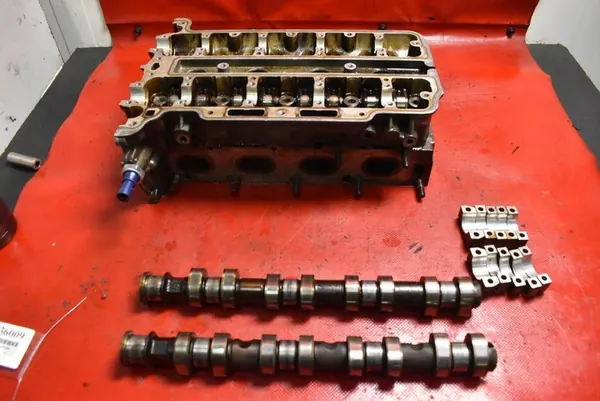 Engine Head 55355430 Opel Astra 3 III H 1.4 Twinport image 8