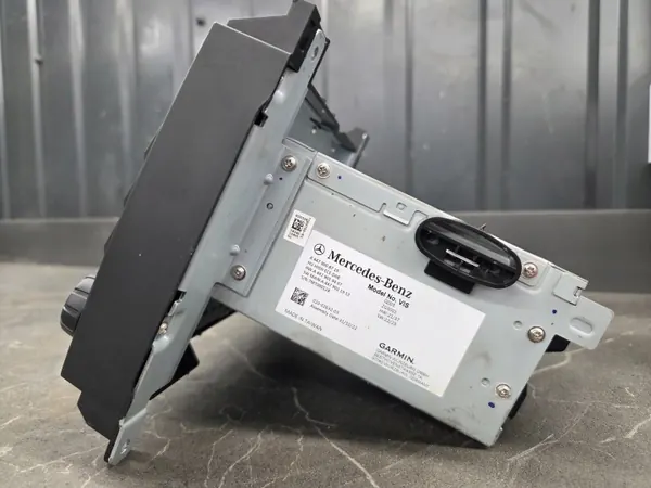 Mercedes VITO 447 Radio Navigation OEM A4479008719 image 8