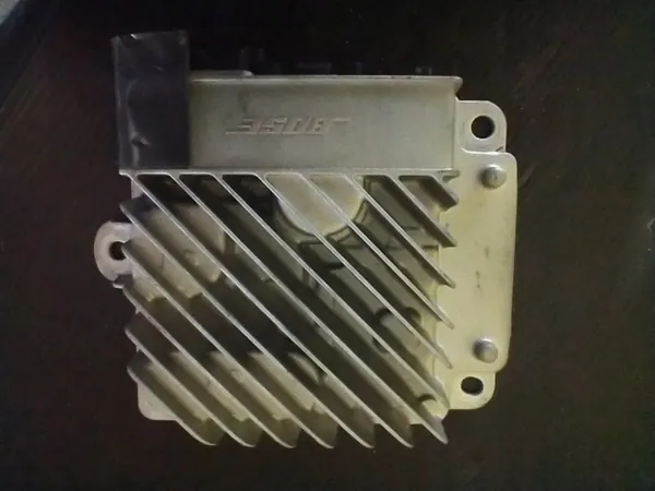 Mazda 6 GJ Bose-radion vahvistin OEM GHP966920A image 2