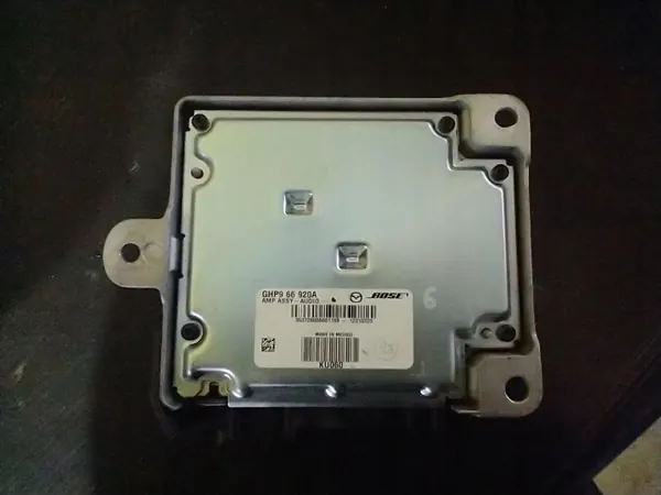 Mazda 6 GJ Bose-radion vahvistin OEM GHP966920A image 3