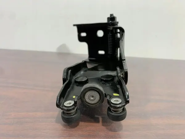 OEM 994AC8K101V Chrysler Pacifica Liukuoven Kärry image 3