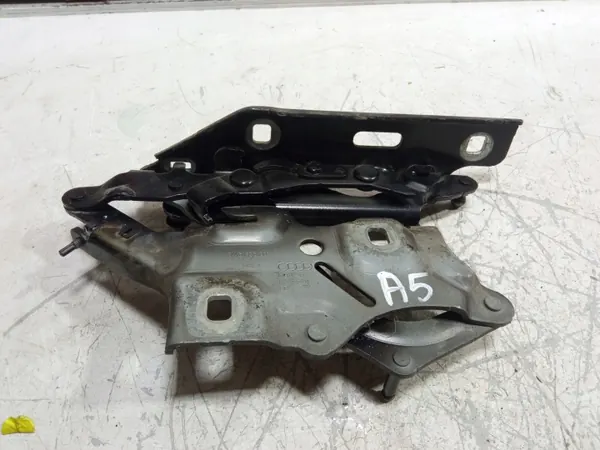 Audi A5 F5 2.0 TFSI Linke Motorhaubenscharnier OEM 8W6823301E image 2