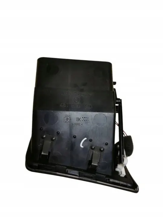 Rejilla ventilación salpicadero OEM 4B1820901 para Audi A6 image 3