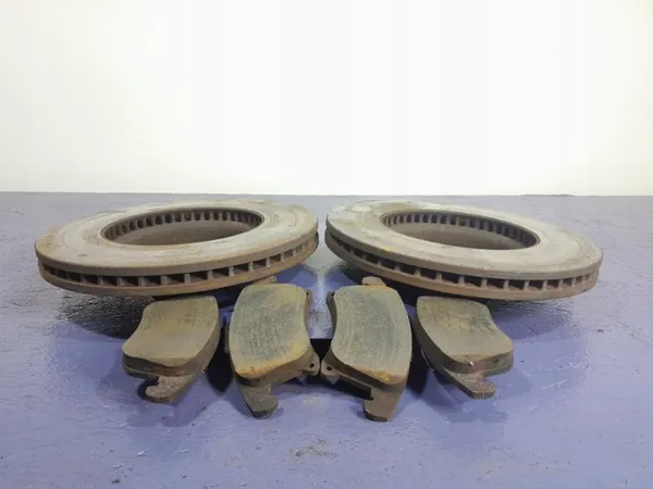 Conjunto de discos e pastilhas dianteiros OEM Lochow-328328- image 4